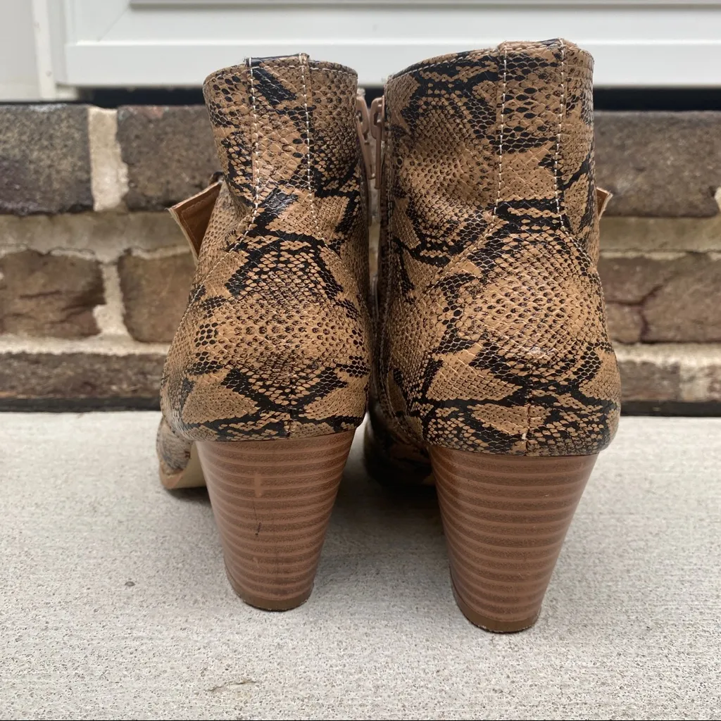 Coconuts by Matisse Helga Animal Print Snake Print Buckle Ankle Booties size 8 - Image 10