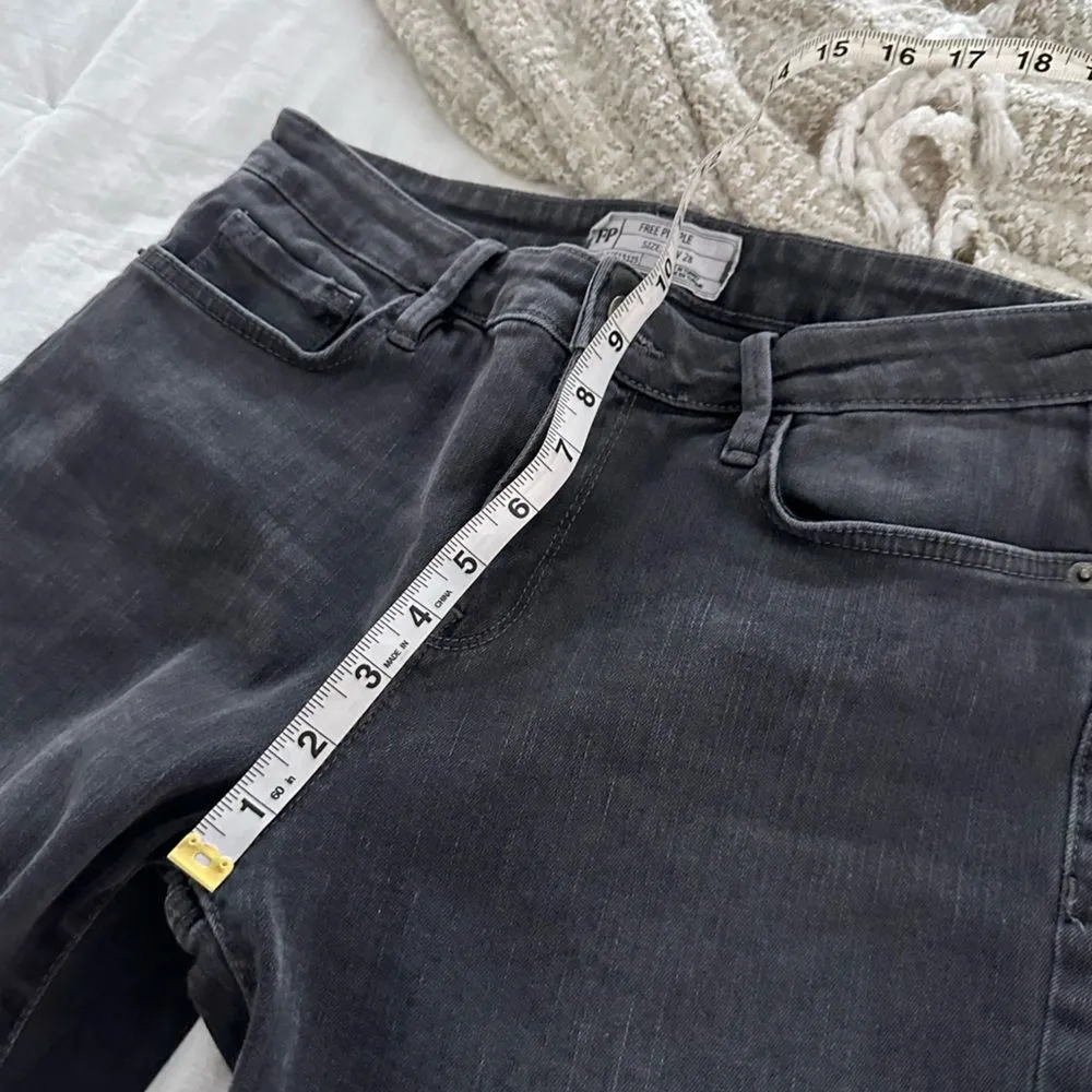 Free People Women’s 28 Straight Crop Jeans Grey Black Wash Raw Hem Flare - Image 4