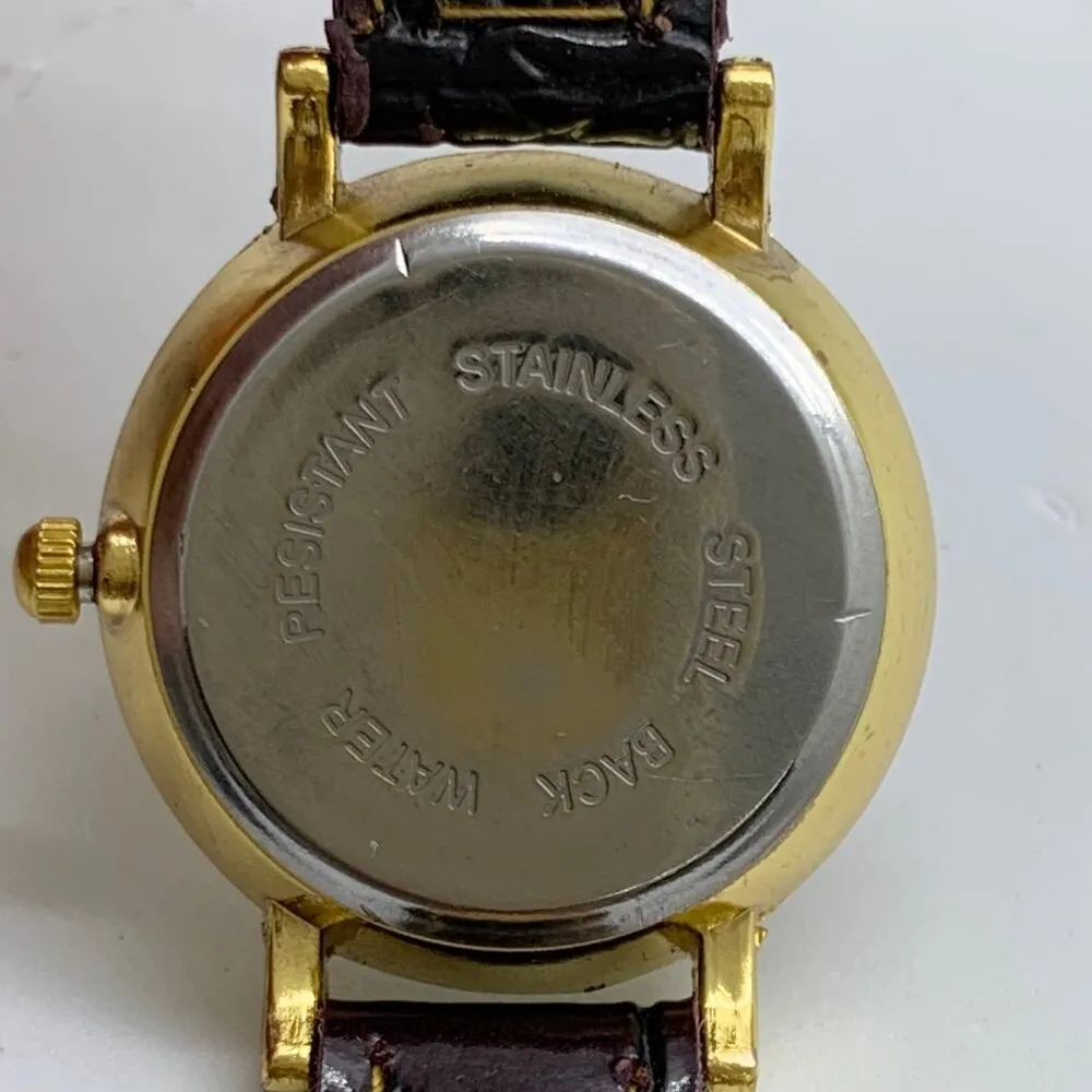 Ladies Quartz analog watch 28mm gold tone case dial brown leather band up to 7” - Image 6