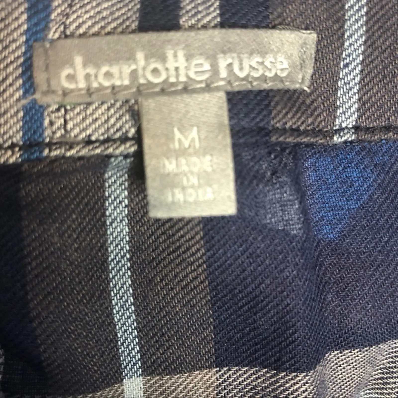 Charlotte Russe Y2K Grunge Studded Plaid Flannel Button Up Shirt Medium - Image 5