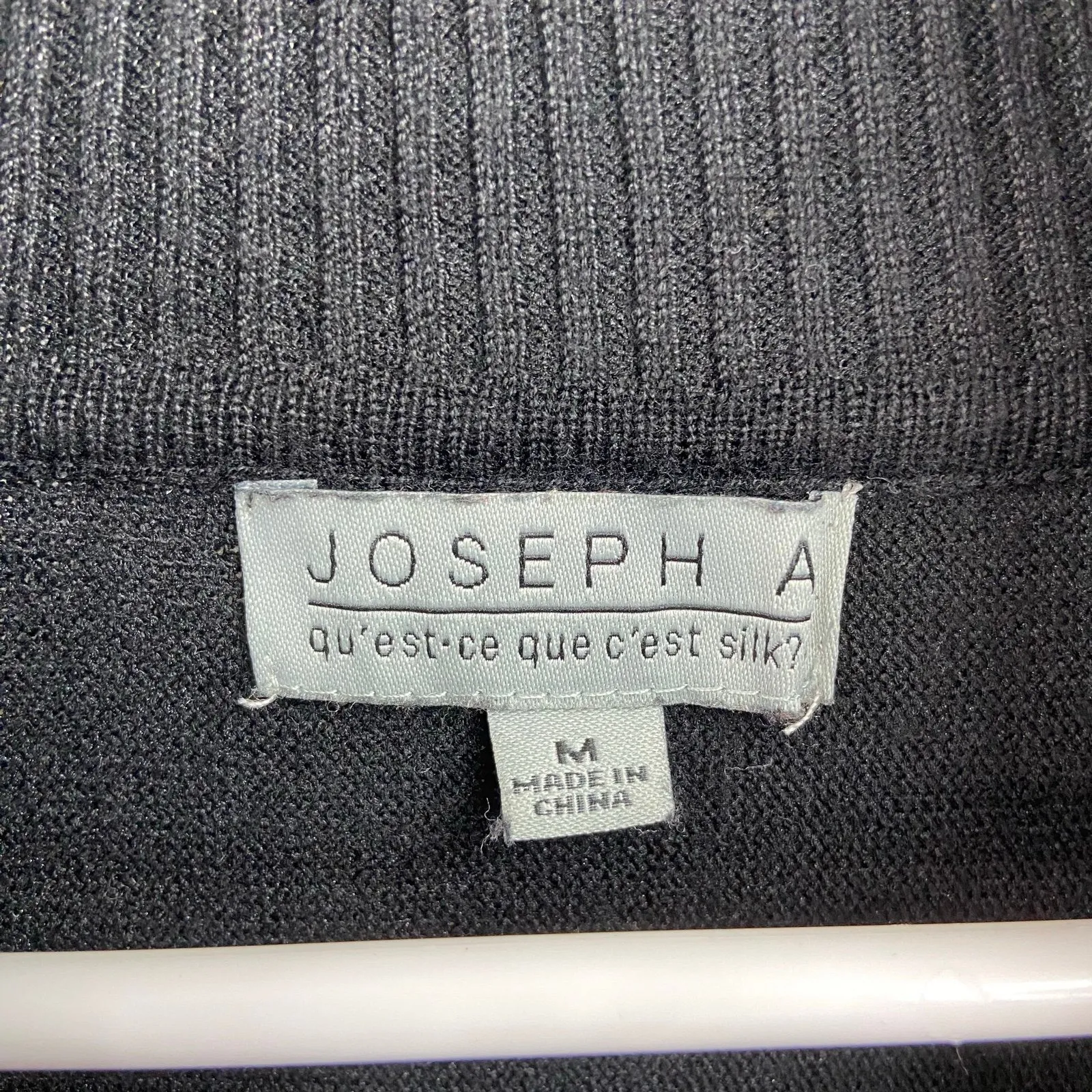 Joseph A women's black oversized turtleneck soft knit stretch tunic sweater M - Image 5