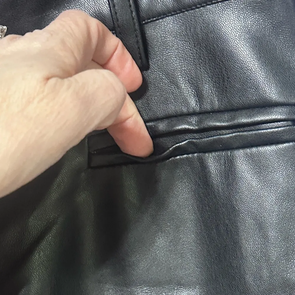 Faux Leather Wide Leg Trouser Large EUC Black - Image 13