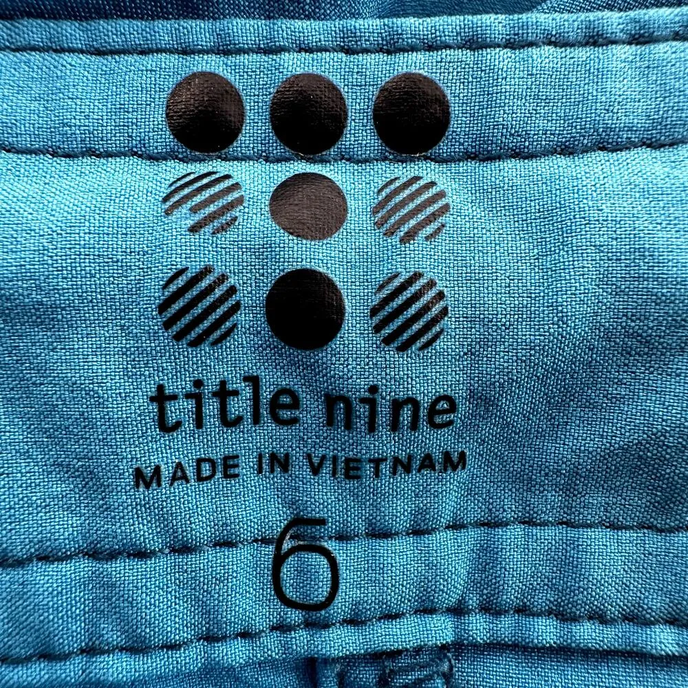 Title Nine Rogue Shorts 9" Mid Rise Quick Dry Zip Pockets Surf UPF 50 Blue 6 - Image 2