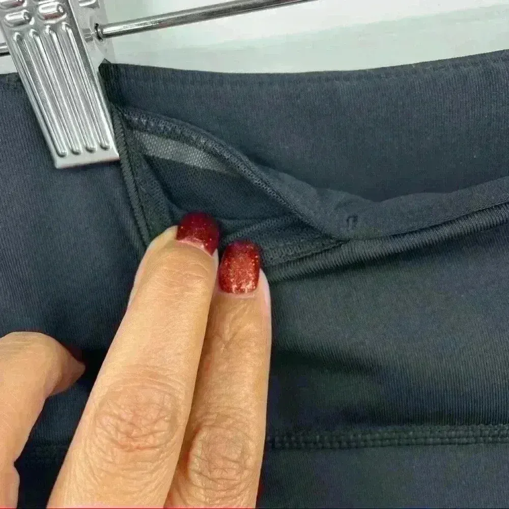 Zella Black Crop Legging W/Leg Mesh Design‎ Size Small - Image 8