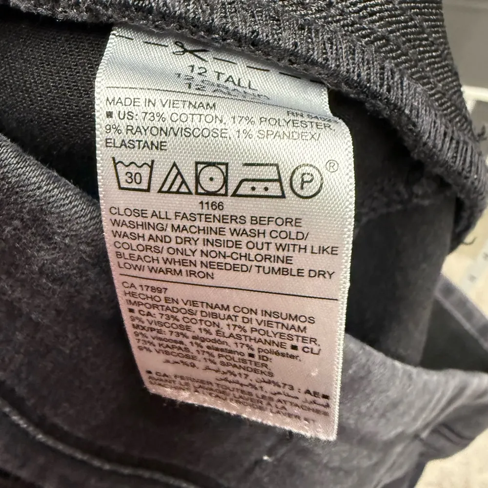 Old Navy Black Ankle Cropped Jeans Skinny Rockstar Distressed Jeans Tall - Image 5