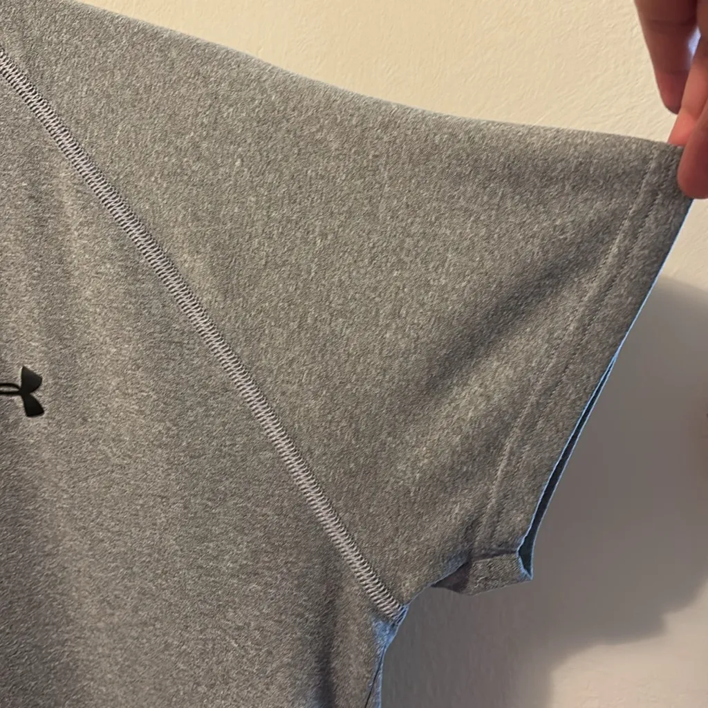 Under Armour  Gray Fitted Short Sleeve T-Shirt - Image 6