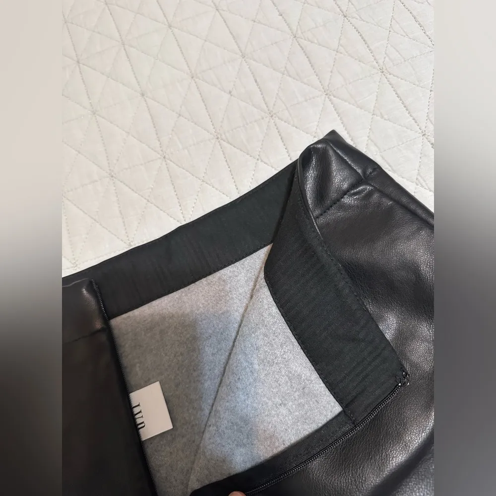 New with tags GAP Black Pencil Mini Skirt Night Out - Image 9