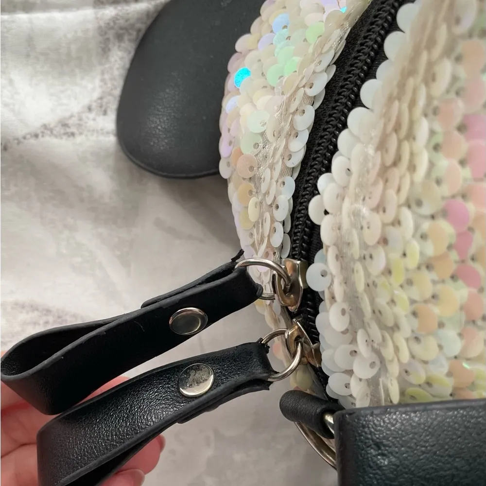 D&R Daren Piju sequins white and pink backpack party black back removable straps - Image 11