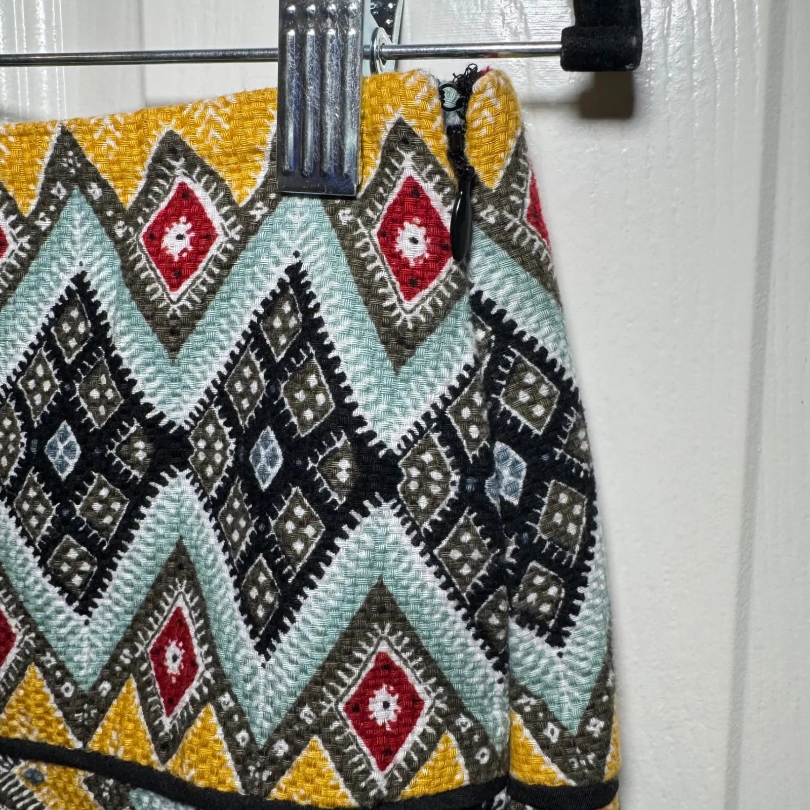 LOFT Outlet Women's Size 0 Geometric Tribal Pencil Skirt Yellow Blue Red Black - Image 3