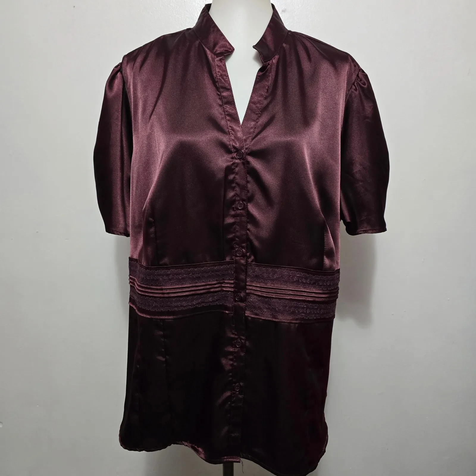 APT 9 Burgundy Satin Lace Detail Short Sleeve Blouse Size 2X Romantic Fairy Purple - Image 2