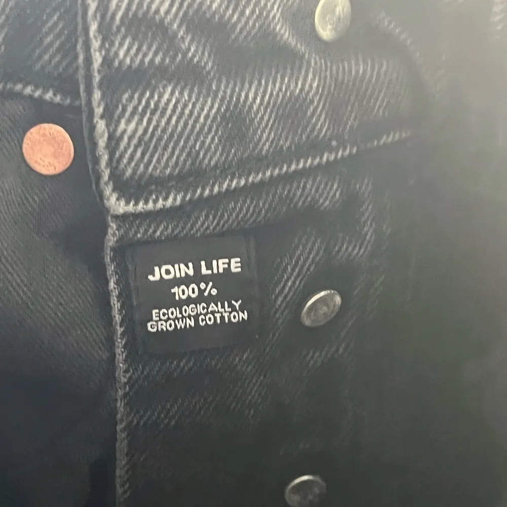 Zara Button Fly High Rise Straight Leg Raw Hem Jeans | Mineral Faded Black | 2 - Image 9