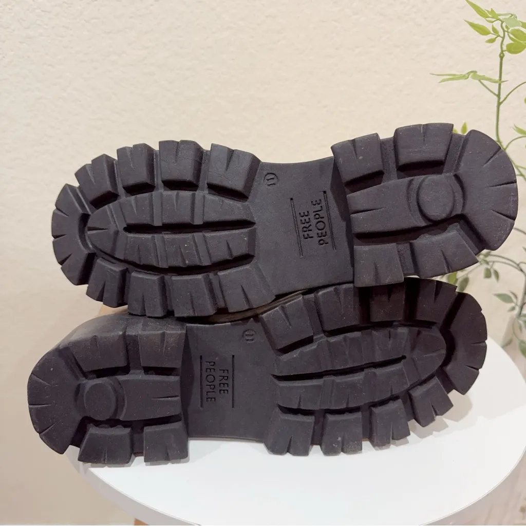 Free People Jones Lug Sole Lace Up Boots Tan Size 11 NIB - Image 6