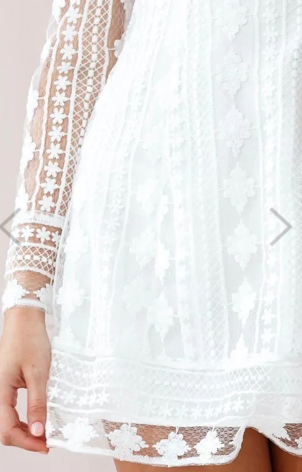 Selfie Leslie NWT  Lace A-line Mock Keyhole Boho Bridal - Image 5