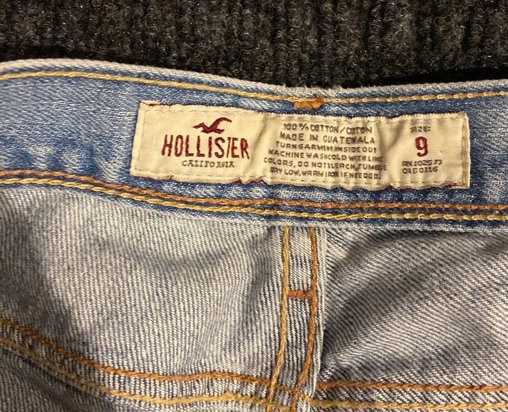 Hollister Destroyed Cropped / Capri Jeans - Image 7