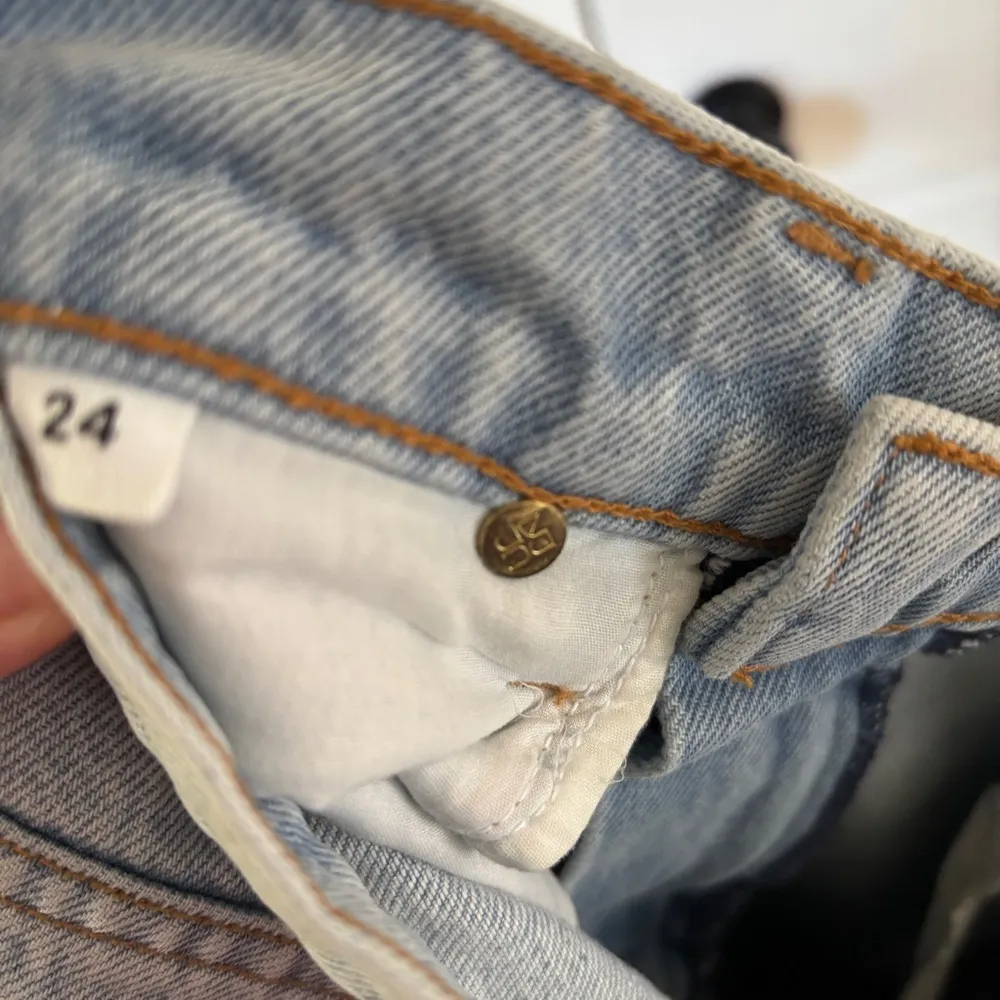 Ulla Johnson Daphne Jean in Glacier (light wash) -‎ Size 24 Slim Boyfriend Style - Image 14