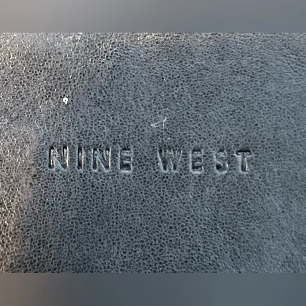 Nine West | black leather crossbody handbag. - Image 2