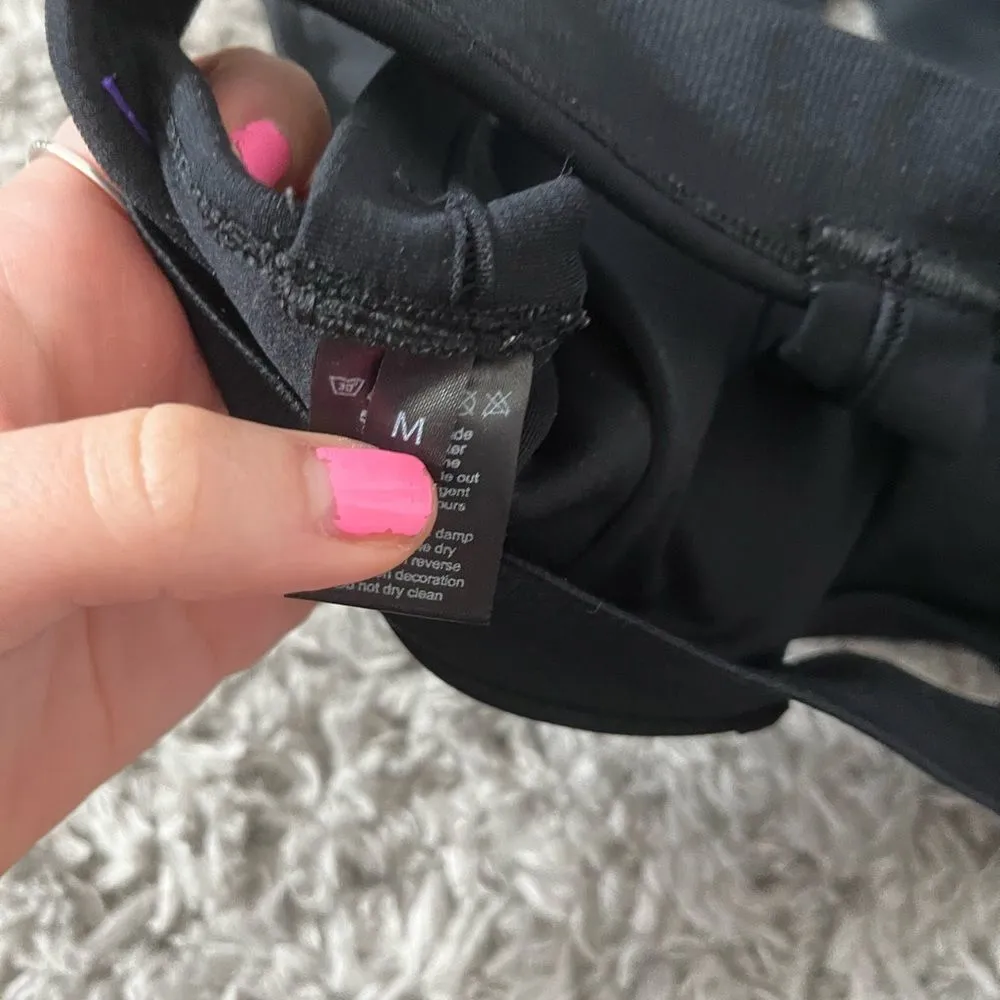 alphalete cross back black sport bra size medium - Image 3