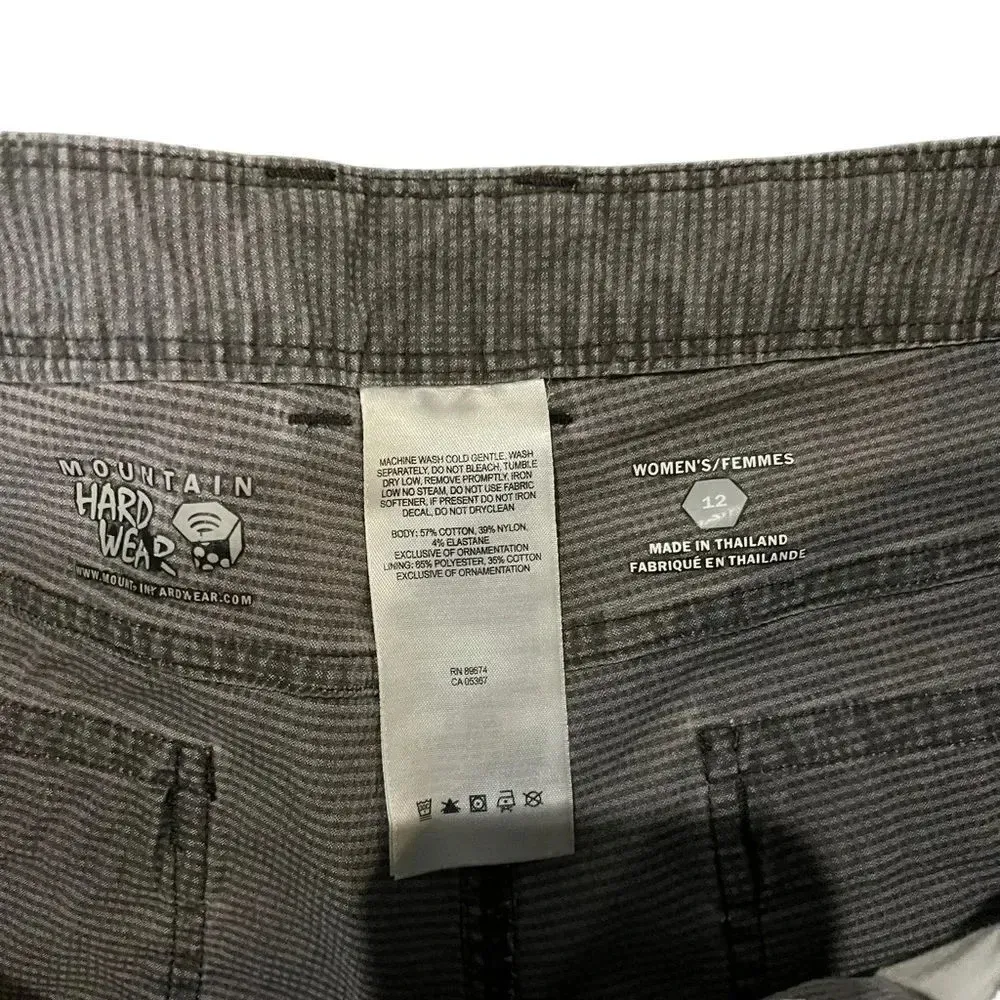 Mountain Hardwear Women's Hiking Shorts Size 12 - Image 2