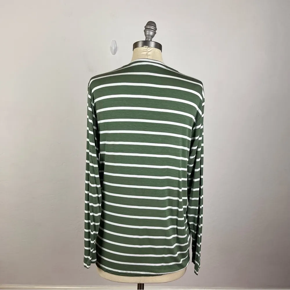 Posh Peanut Green V Neck Stripe Long Sleeve Top Size M - Image 5