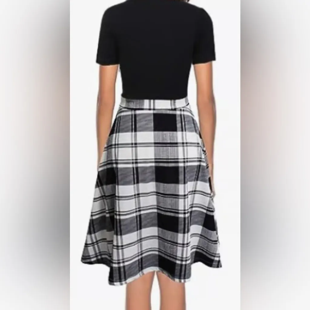 NEW Short Sleeve Button Down Knee - Image 2