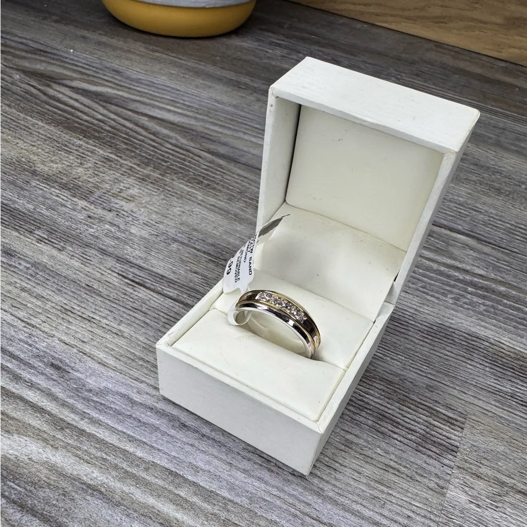 0.25 or 1/4 Carat Total Weight Band 10KTT Gold Tradition Diamond Ring Size 10 - Image 6