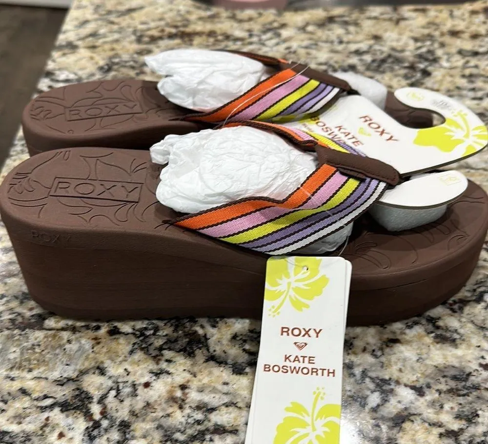 NWT thong sandals - Image 2