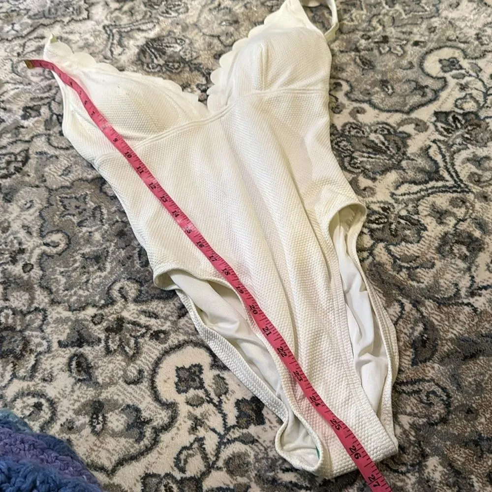 NWT Kate Spade Plunge One Piece Swimsuit - Pique Scallops in White- Size Small - Image 7