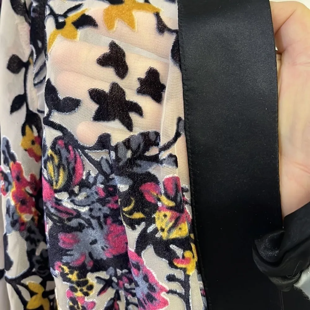 Tahari Women’s Velvet Mesh Sheer Floral Intimates Robe with Belt- Medium - Image 7