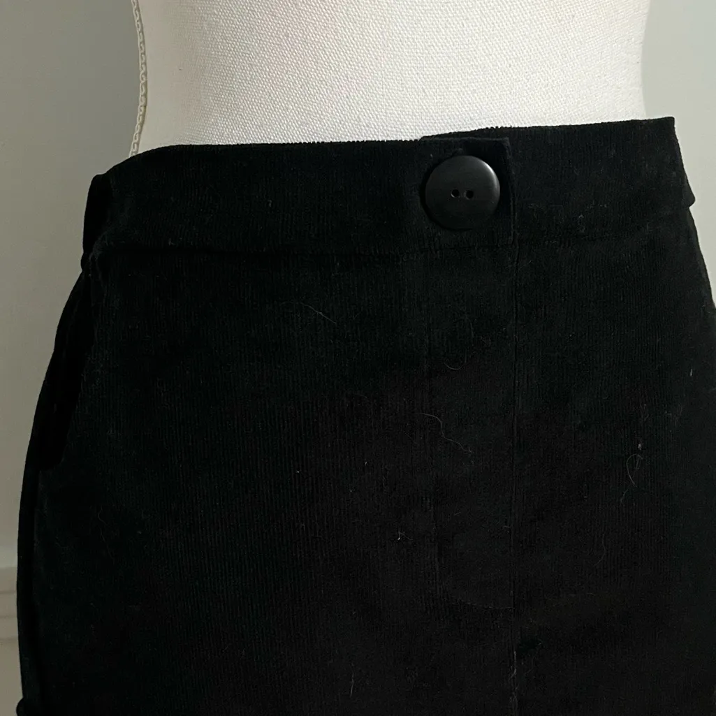 La Relaxed • NWT Black Cargo Corduroy Skirt Size M - Image 2