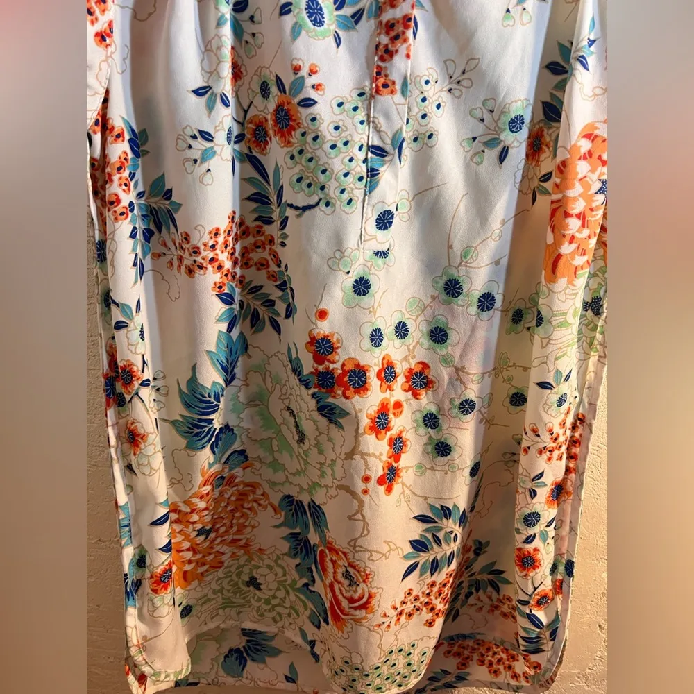 Daniel Rainn Orange and Blue Asymmetrical Cap Sleeve Blouse w crochet accents - Image 5