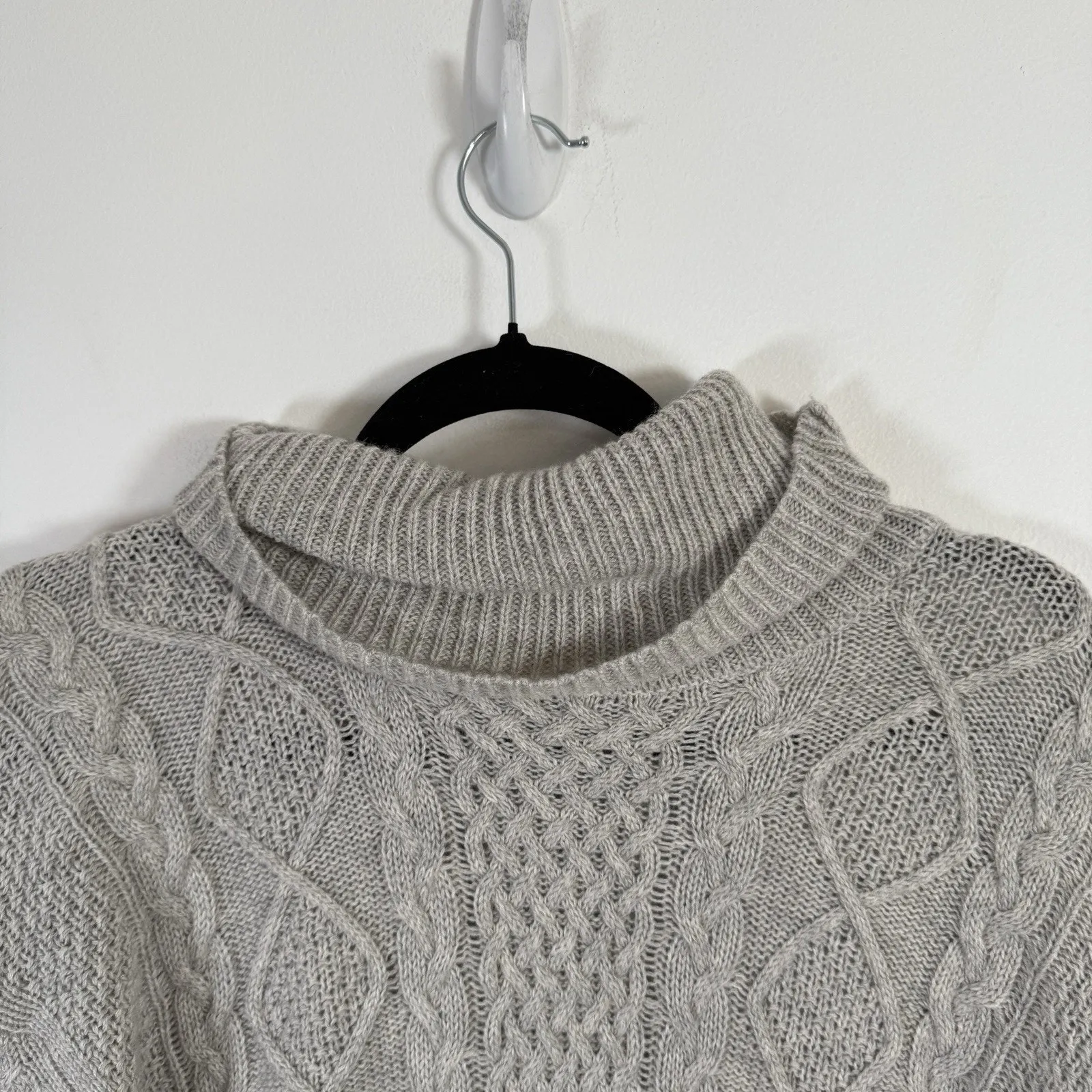 Babaton Erickson Turtleneck Wool Cashmere Cable Knit Sweater Grey Womens Medium - Image 3
