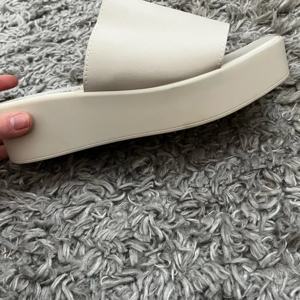 Steve Madden Tapanga Cream Platform Sandals size 11 - Image 9