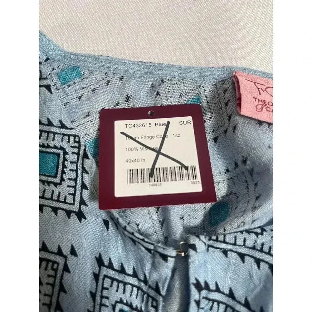 Theodora & Callum Tulum Fringed Cape - Image 3