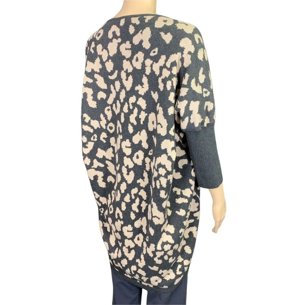 Isle by Melin Kozan Womens Sweater Oversized Leopard Print Knit Pullover Medium - Image 3