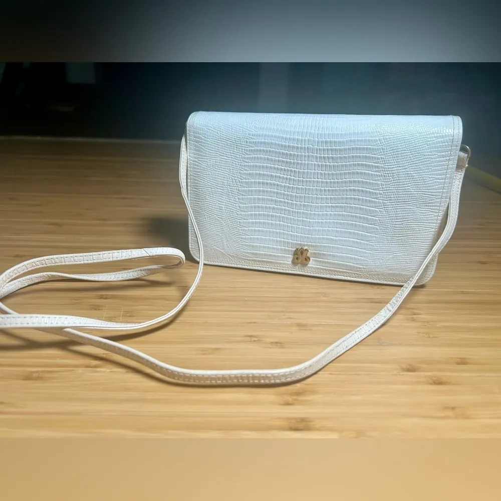 Vintage Jay Herbert New York Crossbody Cream Textured Flap Bag White - Image 2