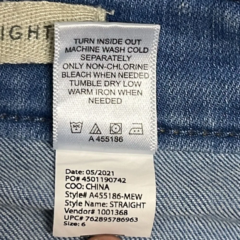 LOGO by Lori Goldstein Patchwork Blue Straight Leg 5 Distressed Jeans- Size 6 - Image 15