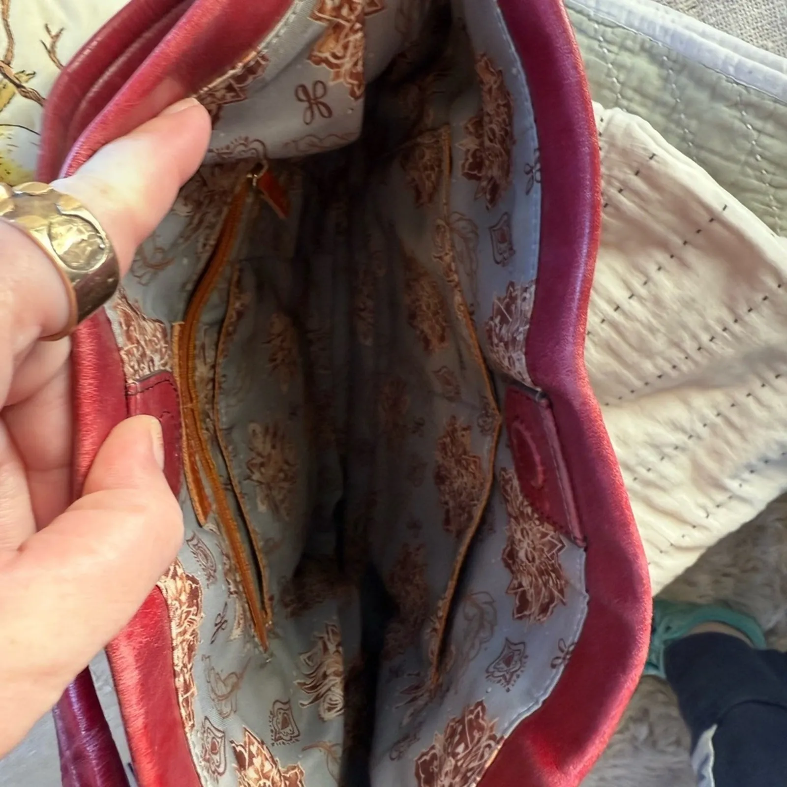 HOBO Rich Red Leather Shoulder Bag - Image 7