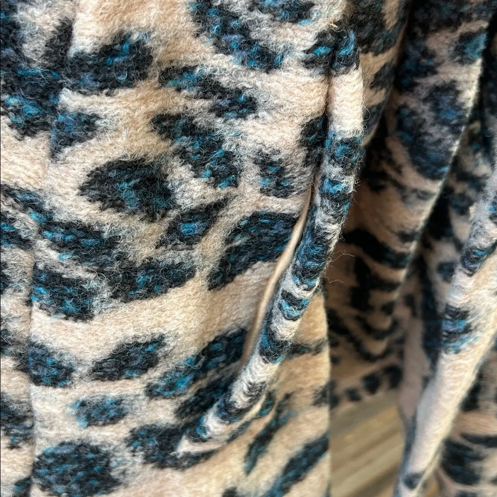 Hutch Dutton Wool Blend Coat in Cream Black Rose NWT Size Small - Image 7