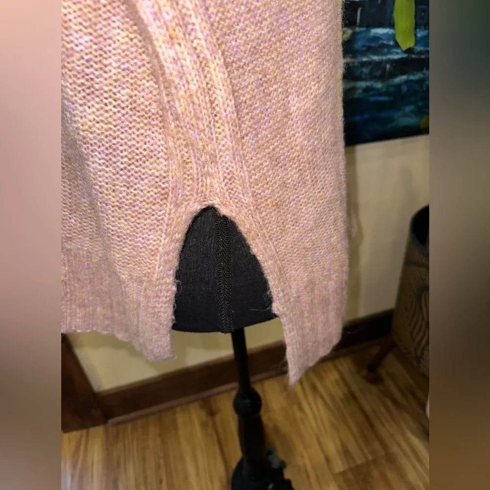 Philosophy Women's Sweater Turtleneck Side Slit Pink Size M - Image 5