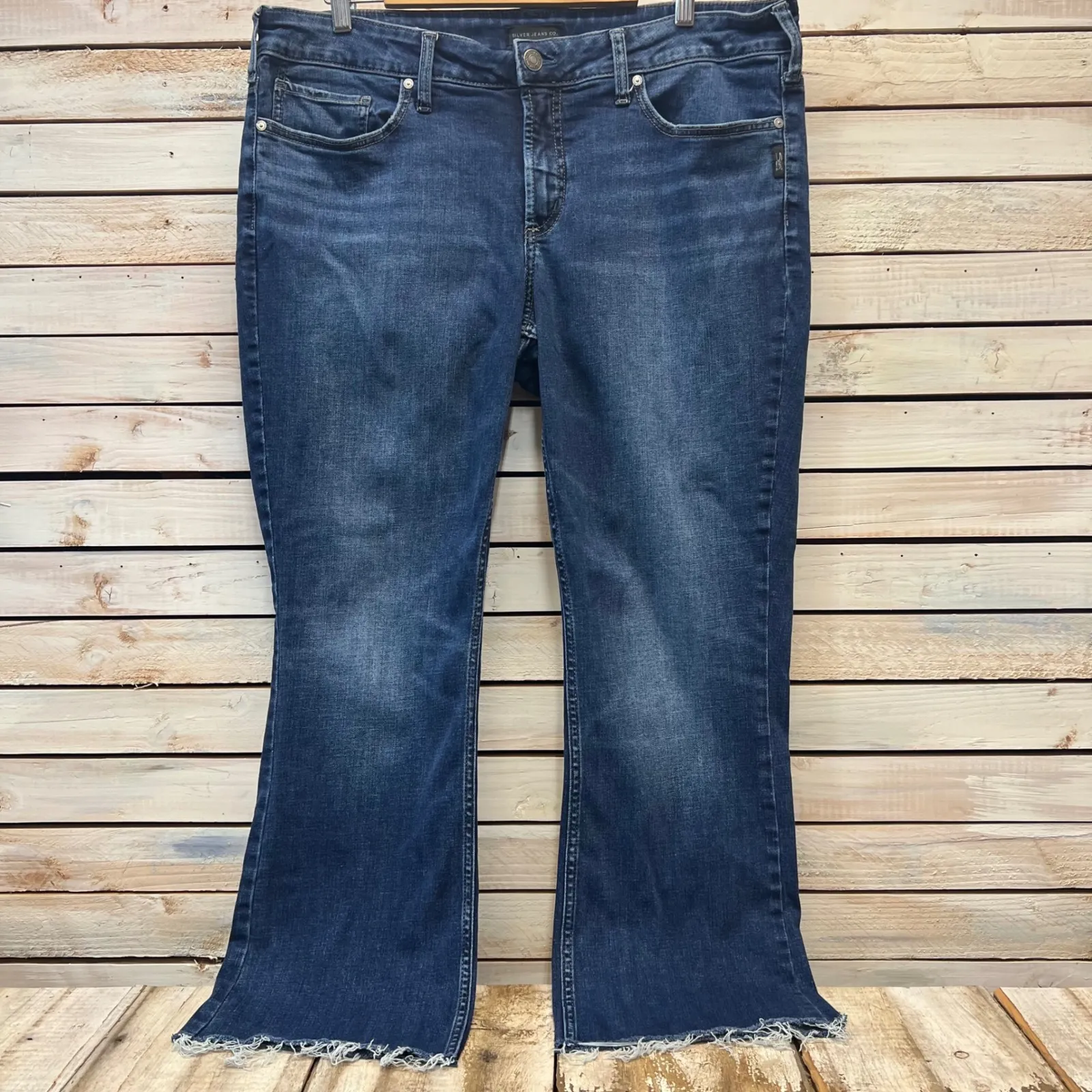 Vintage Silver Jeans Co Suki Slim Bootcut Dark Wash Distressed Hem Denim Sz 18 - Image 2