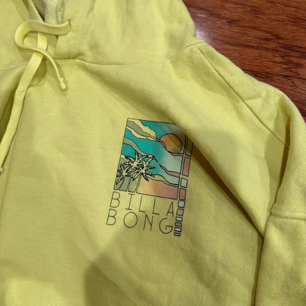 Billabong  Yellow Hoodie - Image 4