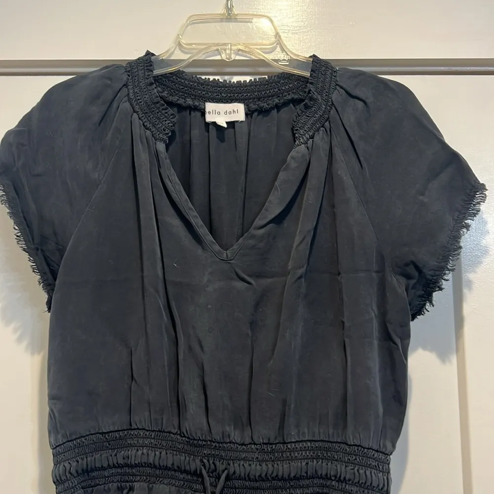 Bella Dahl Soraida smocked frayed black dress size medium. - Image 4