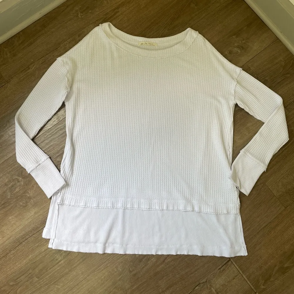We The Free Thermal Waffle Knit Top Oversized White Long Sleeve Shirt ~ Size M - Image 8