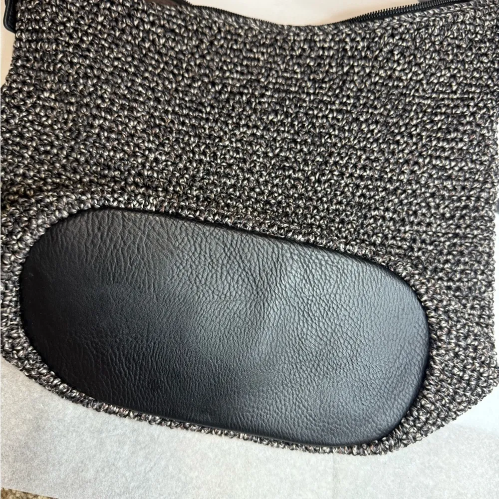 The Sak Sequoia Black Crochet Purse Handbag Leather Shoulder Strap boho - Image 4