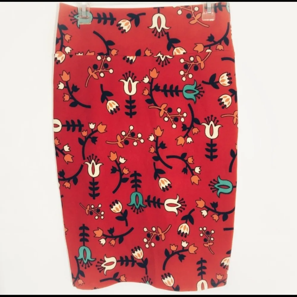 LuLaRoe Cassie Floral Skirt Medium - Image 3