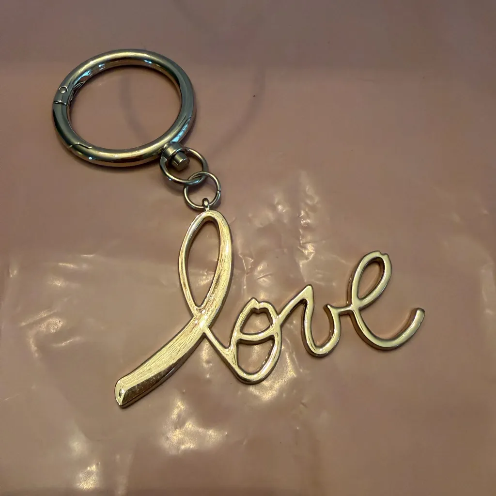 Gold Love Key Holder - Image 9