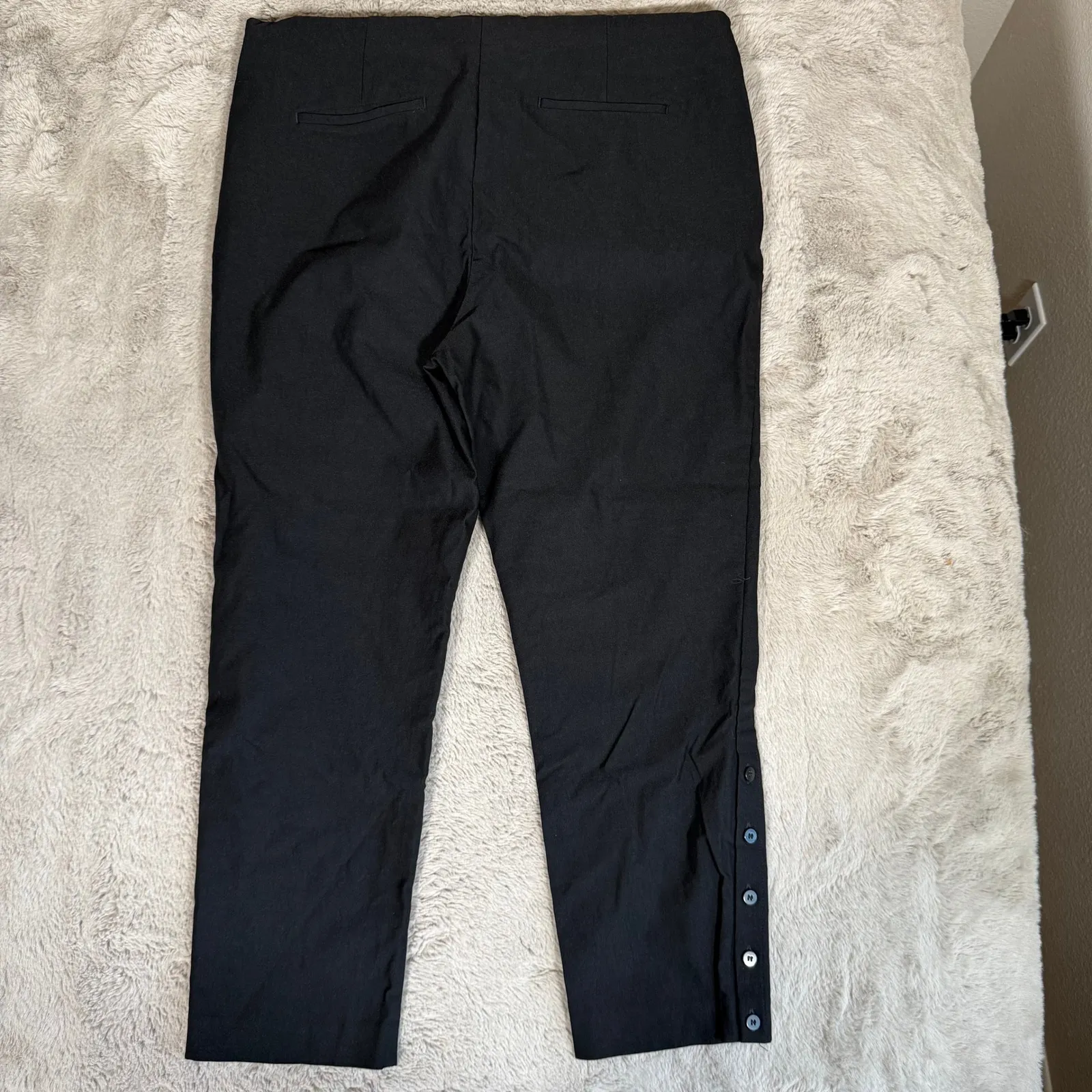 Chico's‎ Black Ponte Knit Slim Leg Ankle Pants with Button Detail Size 3R 16R - Image 7