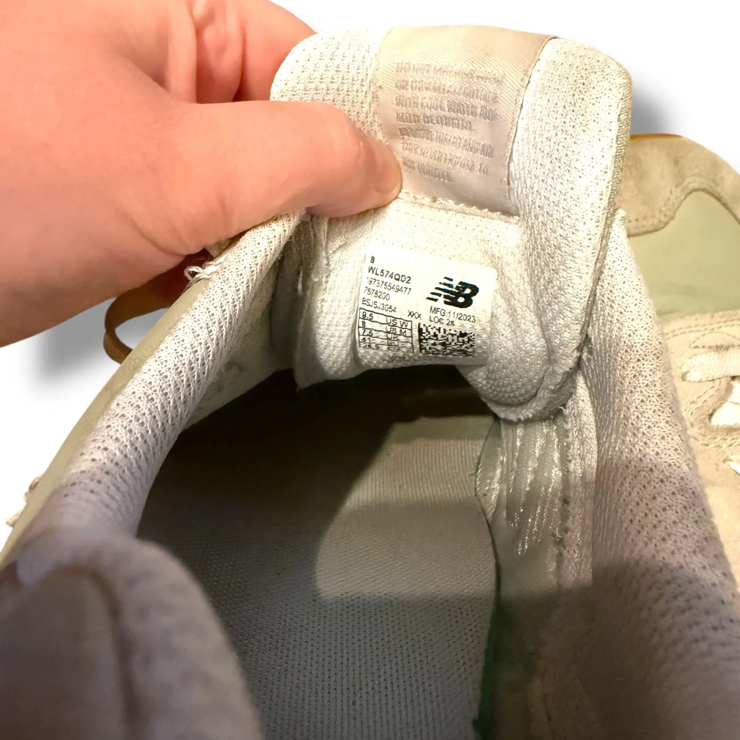 New Balance 574 Calm Green Sneakers Women's 9.5 Men's 8 Suede Athletic Shoes - Image 14