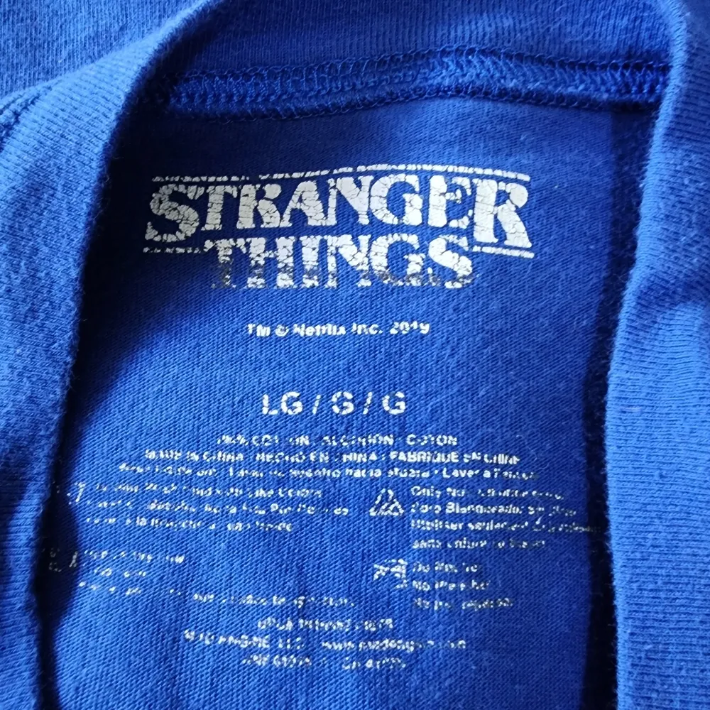 Stranger Things Long Sleeve Shirt Scoops Ahoy Ice Cream Parlor - Image 5