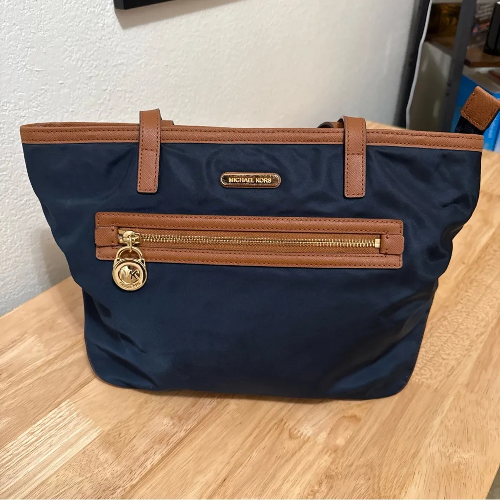 Michael Kors Kempton Nylon Satchel Tote Purse Shoulder Bag in Navy and Brown - Image 2